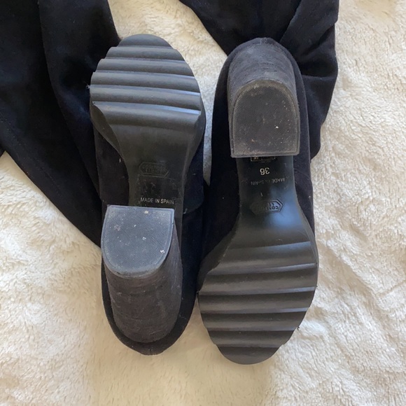 Knee high black boots - Picture 3 of 3